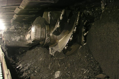 波蘭煤礦現(xiàn)場正在進行太陽能項目